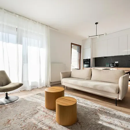 Mokotow Postepu Chic By Bookinghost