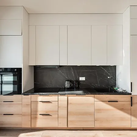 Mokotow Postepu Chic By Bookinghost * Varsó