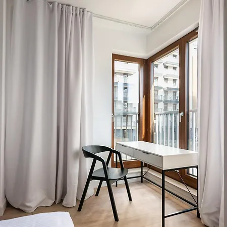 Mokotow Postepu Chic By Bookinghost Varsó